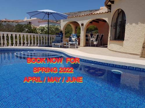 Benitachell - Villa - Sleeps 4 - Pool - Parking