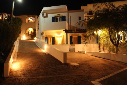 Gallery image of Theofilos Appartements in Livadi