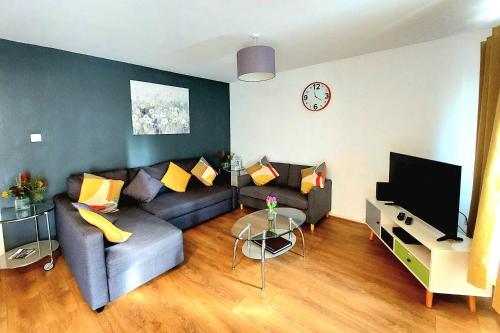 Seating area sa Milton House - Entire 3Bed House FREE WIFI & 4 FREE PARKING Spaces Serviced Accommodation Newcastle UK