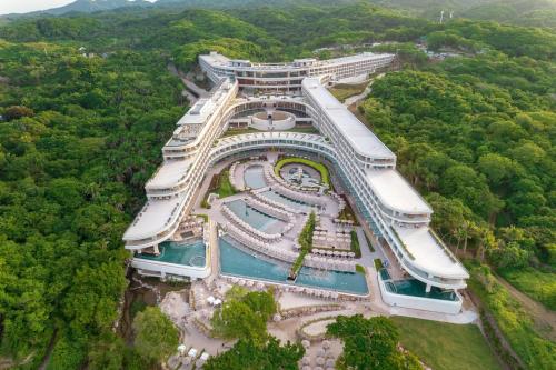 an overhead view of a building with a garden at Secrets Bahia Mita Surf and Spa - All Inclusive - Adults Only in Punta Mita