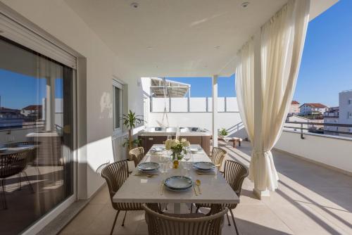 Luxury rooftop apartment Zalato