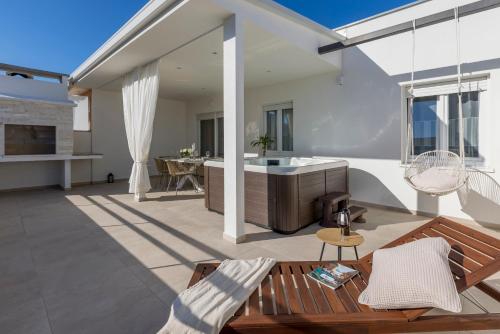 Luxury rooftop apartment Zalato