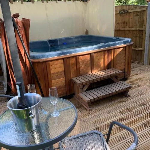 Bedrock Lodge photo 3