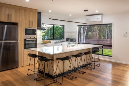 Gallery image of Birds 'n' Bloom Cottages in Yungaburra