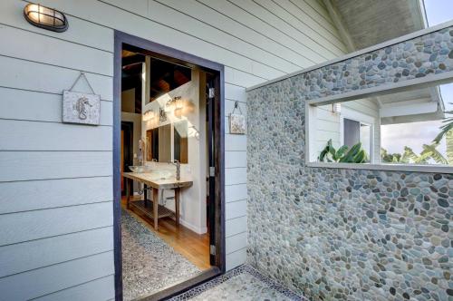 Galería fotográfica de Kailua-Kona House with Balcony and Ocean Views! en Kailua-Kona