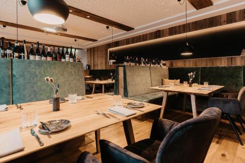 Restoran atau tempat lain untuk makan di Hofgut Apartment & Lifestyle Resort Wagrain