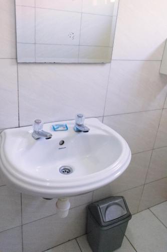Koupelna v ubytování Etana Motel Kampala
