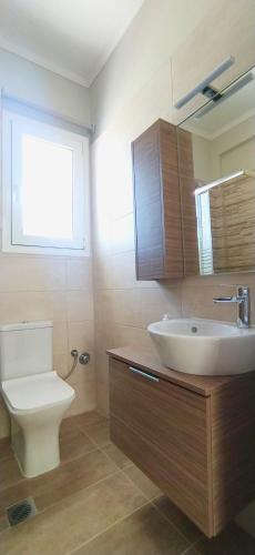 Experience a nice view appartment-heart of Athens