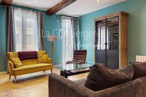 AA13 - Le Victor HUGO - séjour d’exception dans un appartement historique