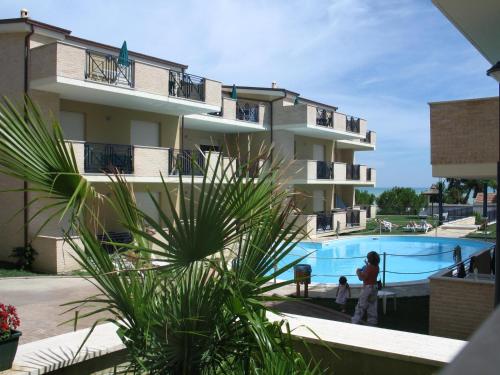Φωτογραφία από το άλμπουμ του Homiday - Villaggio Verde σε Pineto
