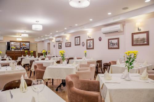 Restaurant o iba pang lugar na makakainan sa Ashkadar Hotel