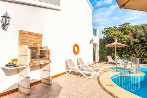 Gallery image of Villa Karoline in Cala en Forcat
