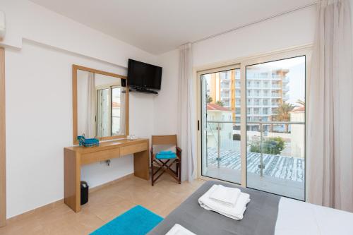 Postel nebo postele na pokoji v ubytování Pernera Holiday Villa 588