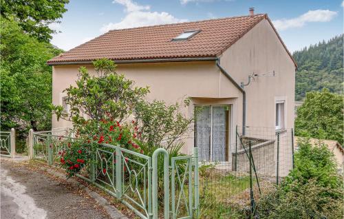 2 Bedroom Nice Home In Villefort