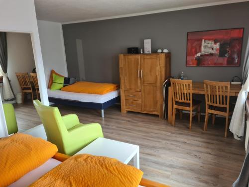 Ένα ή περισσότερα κρεβάτια σε δωμάτιο στο Gasthaus Platten