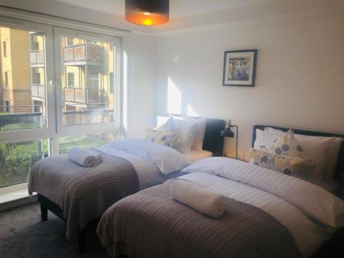 Apartment 2 bath free parking photo 17