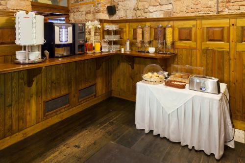 Jídlo v hotelu nebo okolí