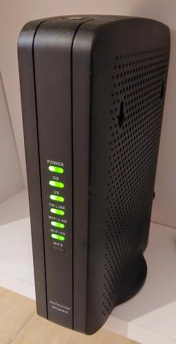 a black computer speaker sitting on a table at Dpto. luminoso, céntrico, nuevo: LA SERENA in Tandil