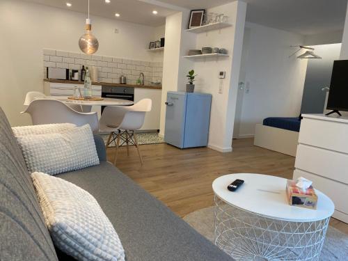 Η κουζίνα ή μικρή κουζίνα στο Ferienwohnung an der Nagold - Liebeneckstraße EG
