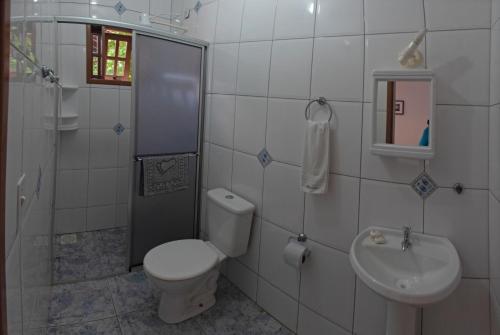 Phòng tắm tại Pousada Do Sol Garopaba