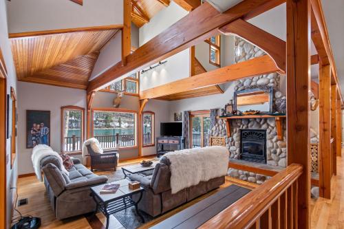 River Moose Estate – Photos 2