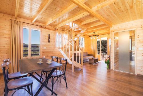 Χώρος καθιστικού στο Romantic Tree House