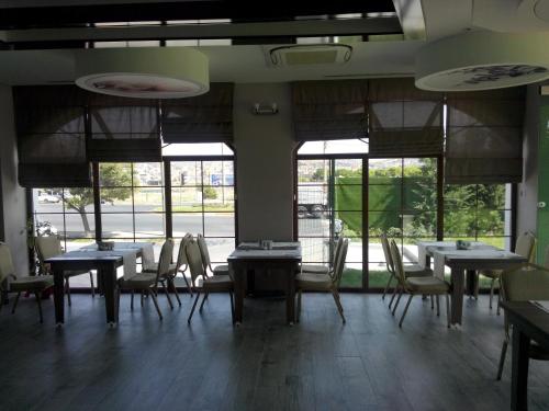 Restoran atau tempat lain untuk makan di Ramada Usak
