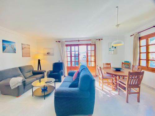 Big Sunny Apartment near the Alcudia Beach!