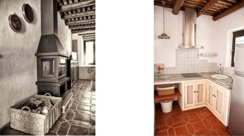 a kitchen with a stove in the middle of a room at CR La Suite in Constantina