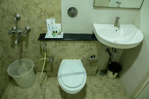 Ένα μπάνιο στο Arunaachalaa Resiidency
