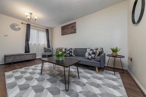 Suites by Rehoboth - Courtland House - Thamesmead 휴식 공간