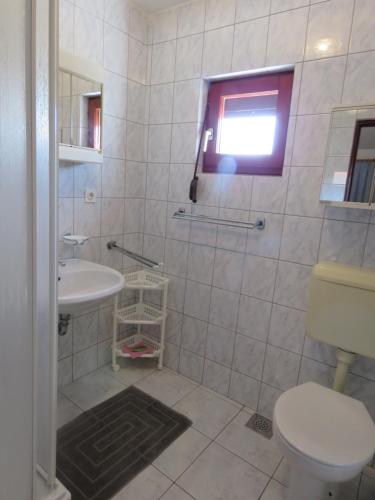 Koupelna v ubytování Apartman Vir Gogo br 6