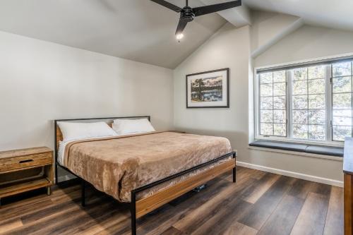 Gallery image of Ski in Ski Out 3 Bedrm 3 Bathrm fully remodeled Sierra Megeve Condo Steps to Canyon Lodge Sleeps 8 in Mammoth Lakes