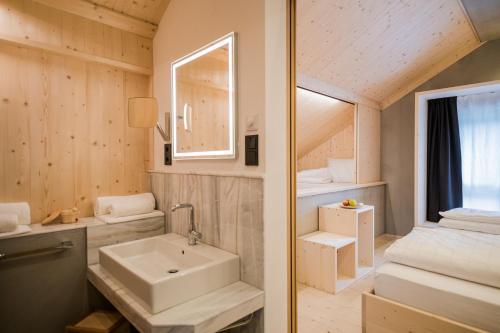 Bathroom sa KOASA-HOF, Ferienhaus SUPERIOR, Casa Vacanza, 5 Zim, 18 Pers, 240 m2