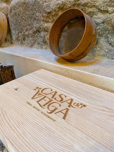 a wooden ring sitting on top of a table at Casa do Veiga in Chantada