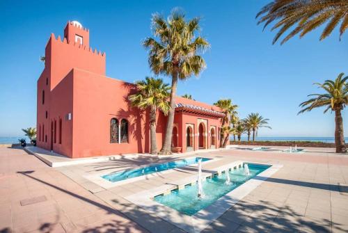 Bazén v ubytovaní RANDMAR APARTMENT COSTA DEL SOL alebo v jeho blízkosti