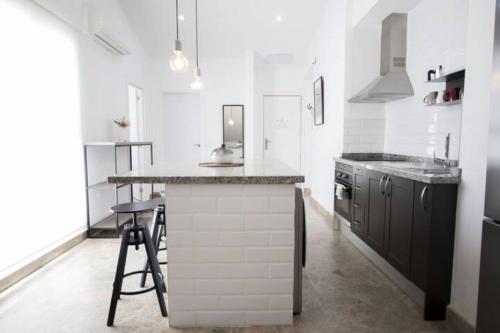 Kuchyň nebo kuchyňský kout v ubytování Apartamentos Marina Playa