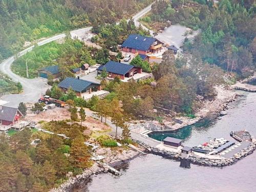 Gallery image of 7 person holiday home in Svelgen in Svelgen