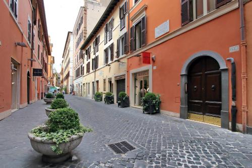 ROMAC - Condotti Suite by Spanish Steps