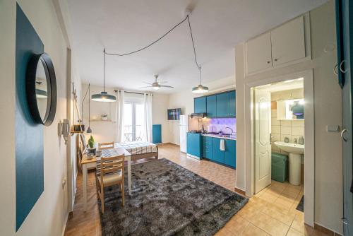 The Teal Studio in Kozani by Filos Inc