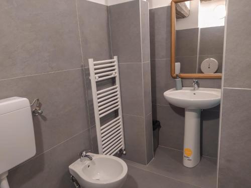 Hostel Il Nosadillo - Bolognaにあるバスルーム