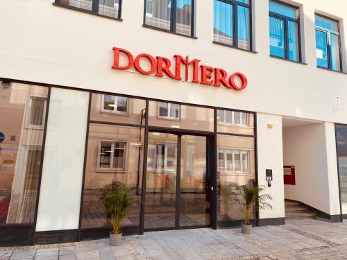 Η πρόσοψη ή η είσοδος του DORMERO Hotel Hof