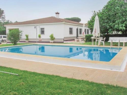 Chalet con piscina privada chiclana para familias y parejas ...