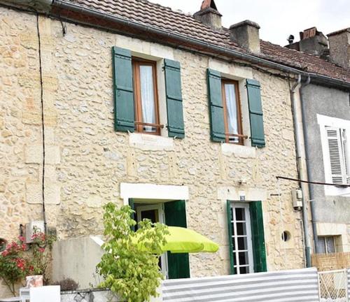 Beautiful 2-Bed Cottage in Le Bugue