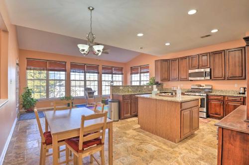 エリコットシティにあるSpacious Family Home 16 Mi to Downtown Baltimore!のギャラリーの写真
