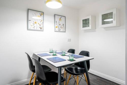 Φωτογραφία από το άλμπουμ του BRAND NEW LSITING!Wonderful One Bedroom Apartment στο Μπαθ