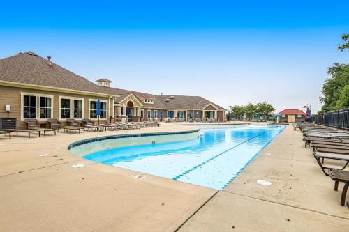 Bishops Landing -- 38056 Cross Gate – Photos 3