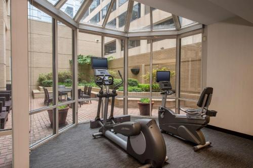 Sonesta Select Arlington Rosslyn Image