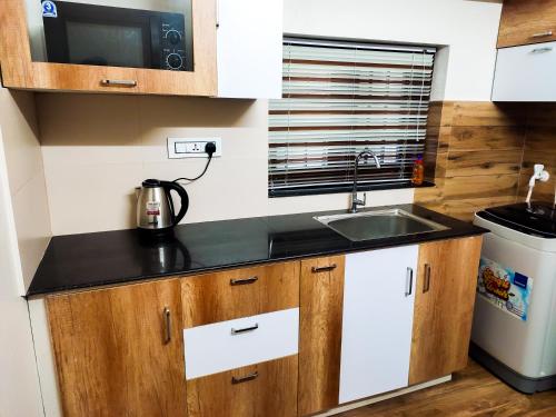 Cliff Way Apartmentsにあるキッチンまたは簡易キッチン