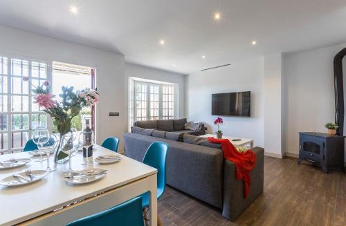Fotografie z fotogalerie ubytování 5 Rooms 5 baños Acceso Playa 2 Free Parking v destinaci Costa Ballena